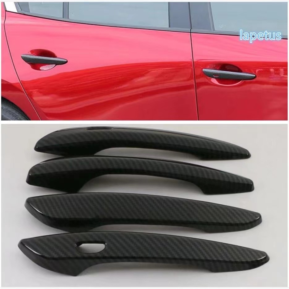 Decoración de la puerta del Mazda CX-60 1