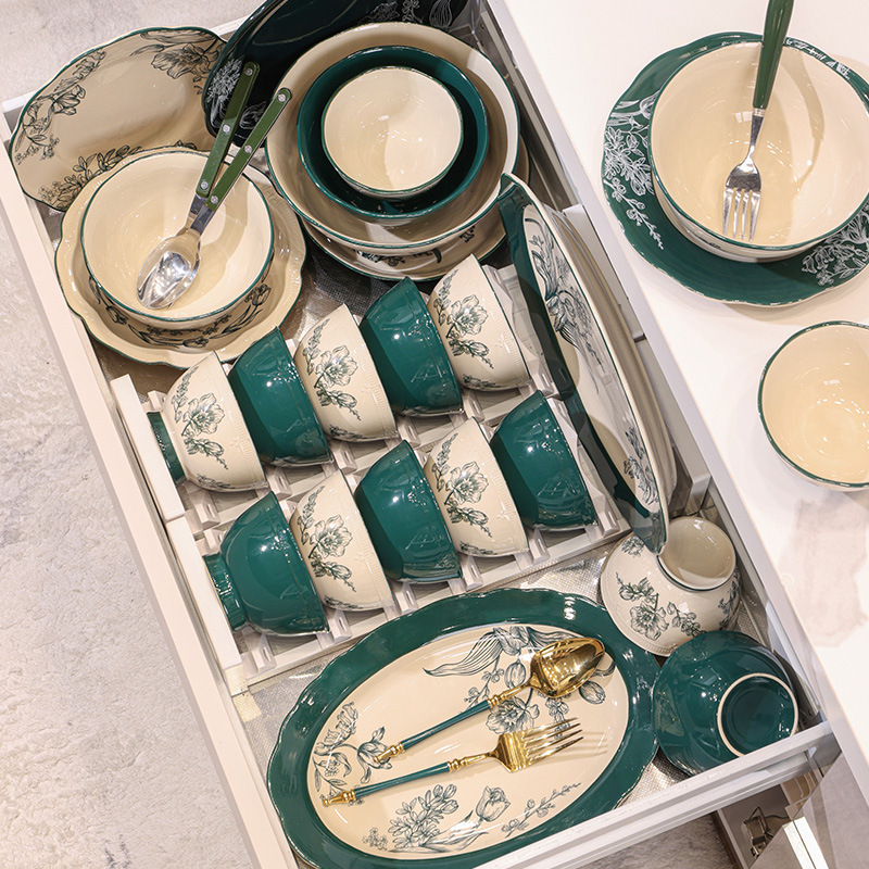 Light Luxury Green High-End Bowl and Plate Set for Home Use, Wedding Favors, Bowls and Plates, Newlywed Gifts, Festive Tableware Light Luxury Green High-End Bowl and Plate Set for Home Use, Wedding Favors, Bowls and Plates, Newlywed Gifts, Festive Tableware