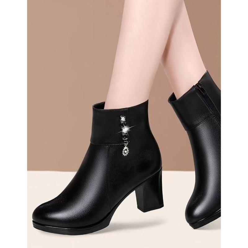 Brand-name discounted women's ankle boots, single boots, chunky-heeled Martin boots, 2026 spring/autumn leather shoes, genuine leather, versatile high heels Brand-name discounted women's ankle boots, single boots, chunky-heeled Martin boots, 2026 spring/autumn leather shoes, genuine leather, versatile high heels
