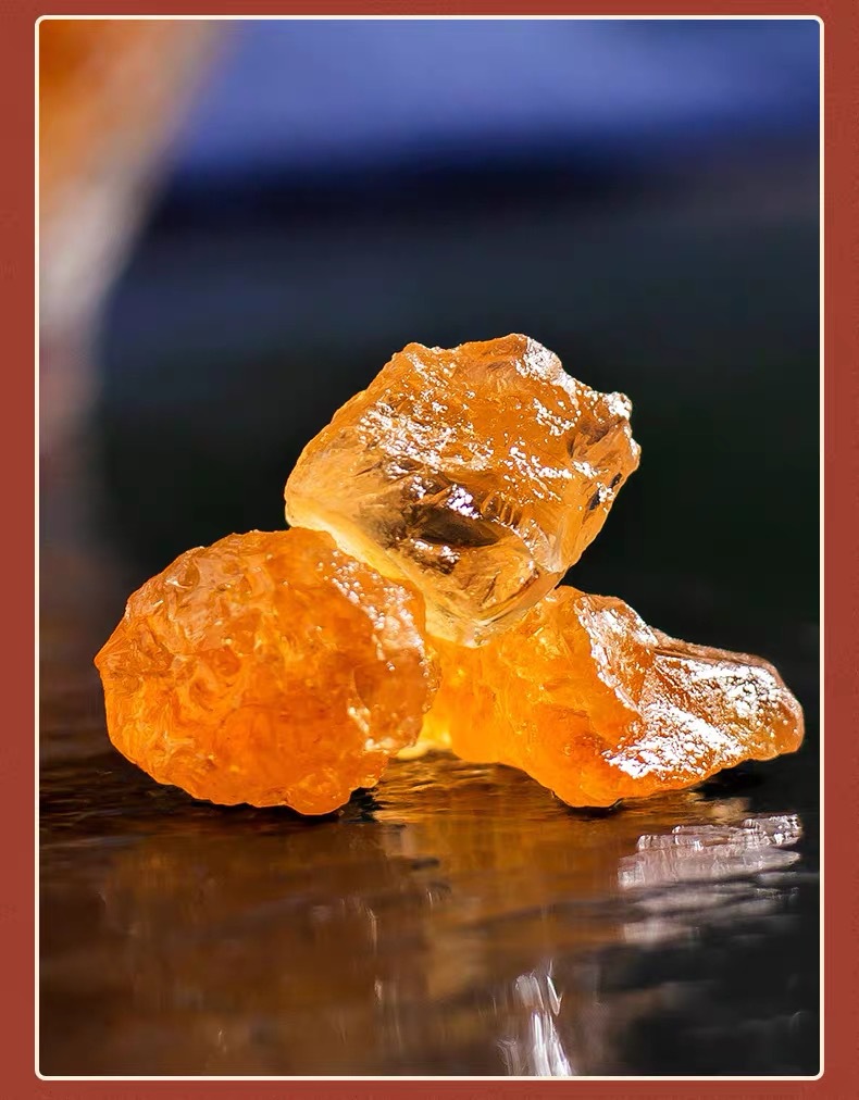 Large Multi Crystal Yellow Rock Sugar Jar Traditional Hand Boiled Sweetener for Tea and Soups 250g in use