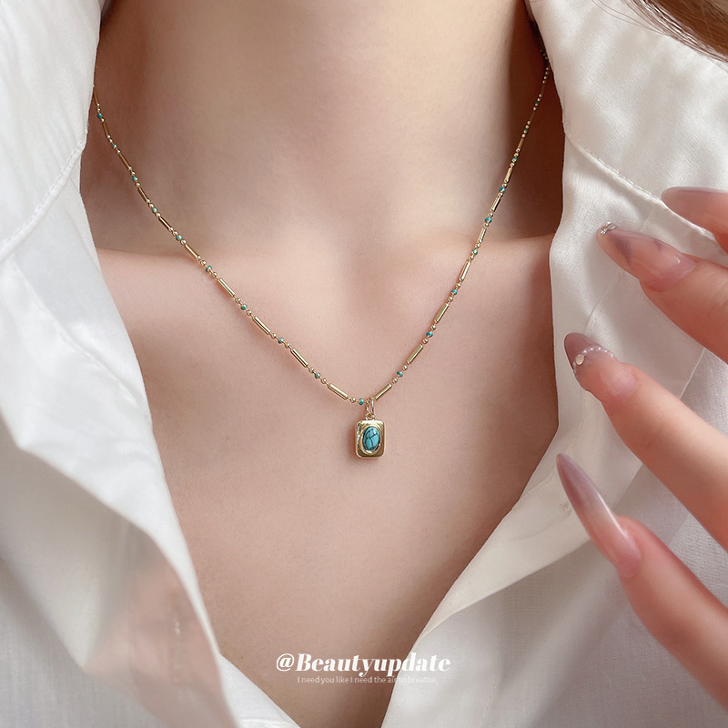 Collar de doble capa con cuentas de piedra artificial bohemia, cadena de clavícula de moda de temperamento, collar retro exquisito de alta gama