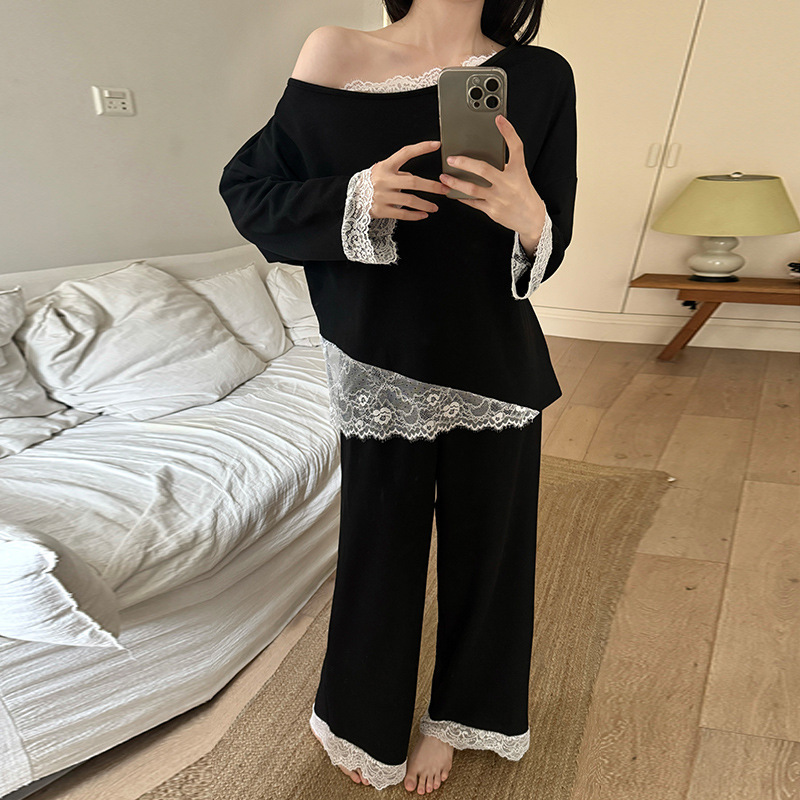 Autumn and Winter Pajamas for Women, Off-Shoulder Lace Splicing Long-Sleeved Pajamas Set That Can Be Worn Outside, Mousse Cashmere Warm Home Clothes Autumn and Winter Pajamas for Women, Off-Shoulder Lace Splicing Long-Sleeved Pajamas Set That Can Be Worn Outside, Mousse Cashmere Warm Home Clothes