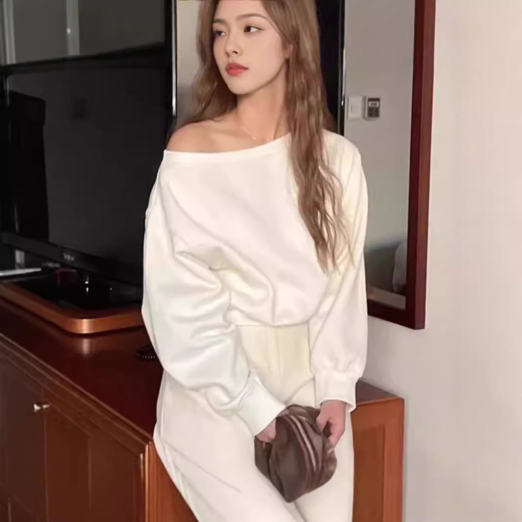 하얀색
