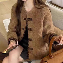 一件代发皮毛一体。加绒加厚双面穿2025秋季新款时尚豹纹短外套女