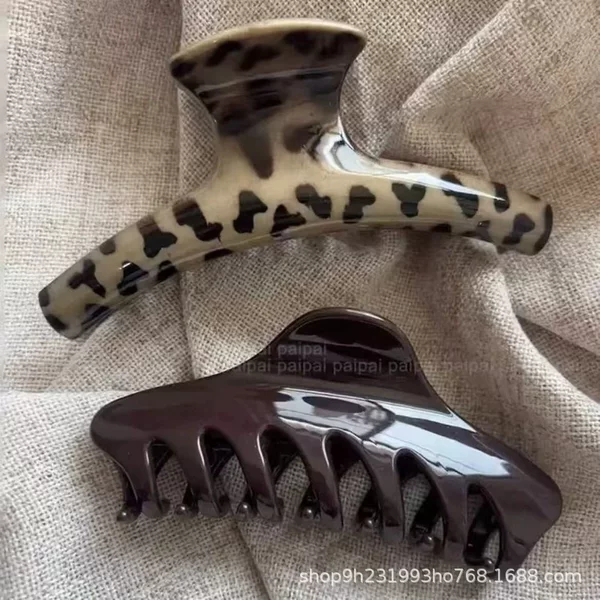 Unforgettable~ High-End Claw Clip for Women, 2025 New Large Shark Clip for the Back of the Head, Suitable for Thick Hair in Summer