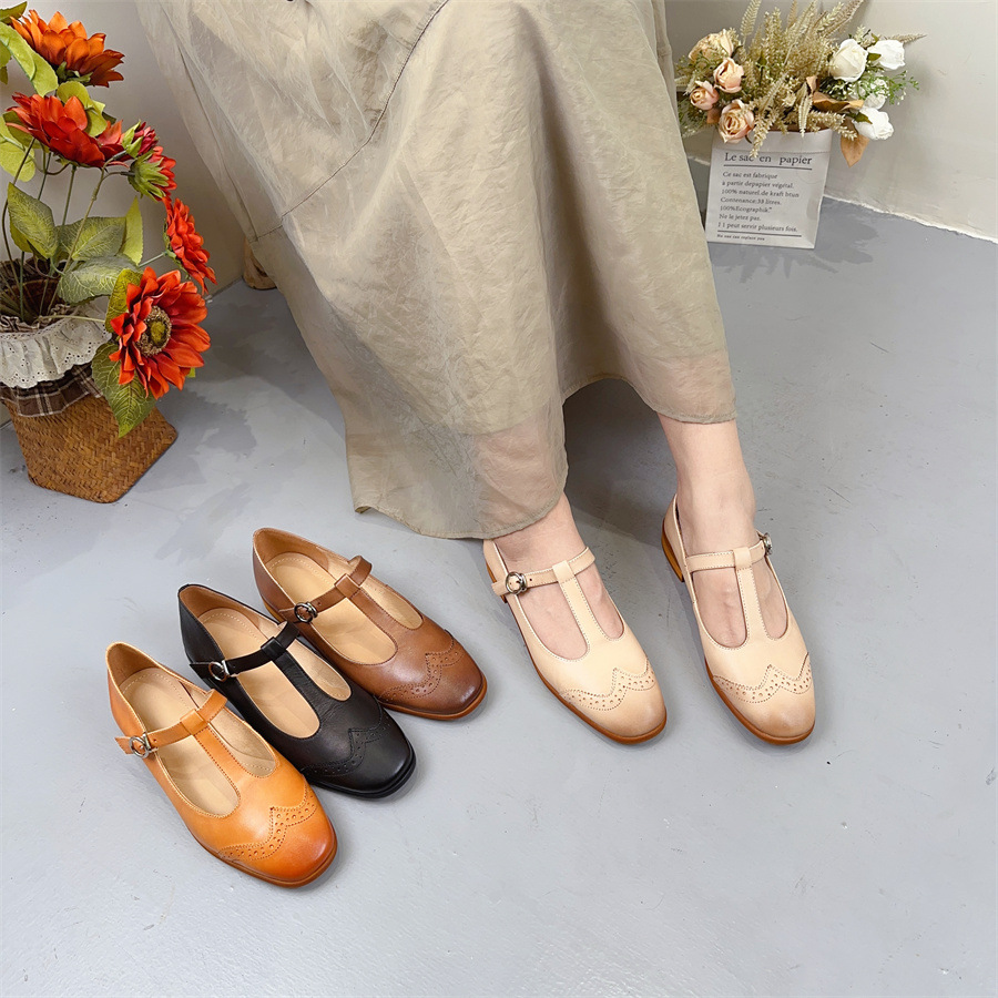 Retro fashionable breathable universal Mary Jane shoes for work and…