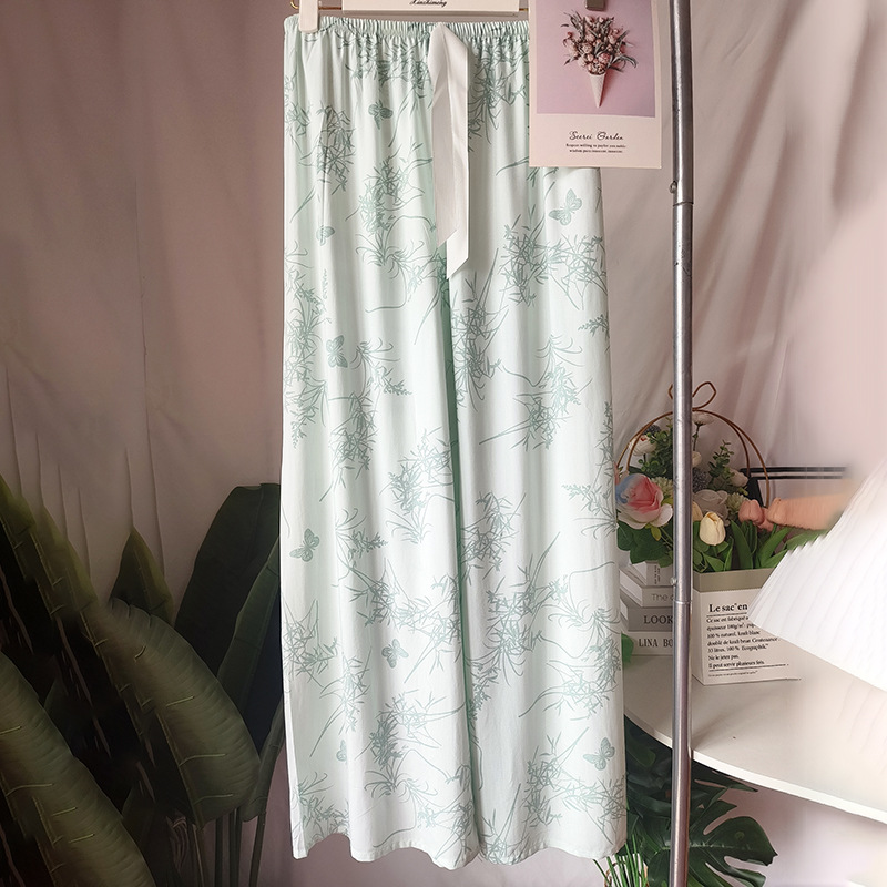 녹색 배경에 대나무 잎