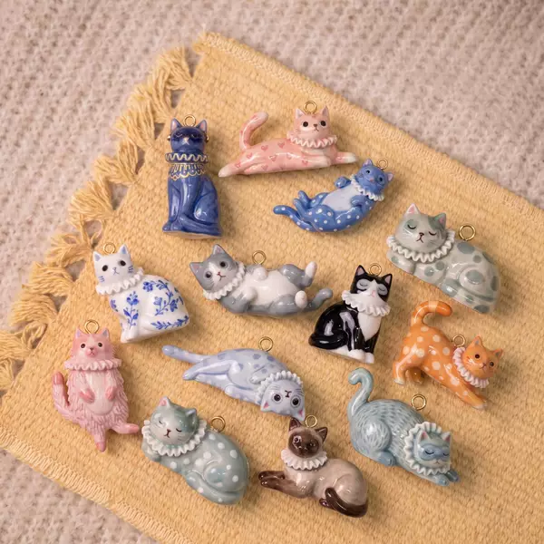 Vintage Cute Cat Pendant Lace Collar Sleeping Cat Siamese Orange Kitten Pendant DIY Necklace Jewelry Accessories