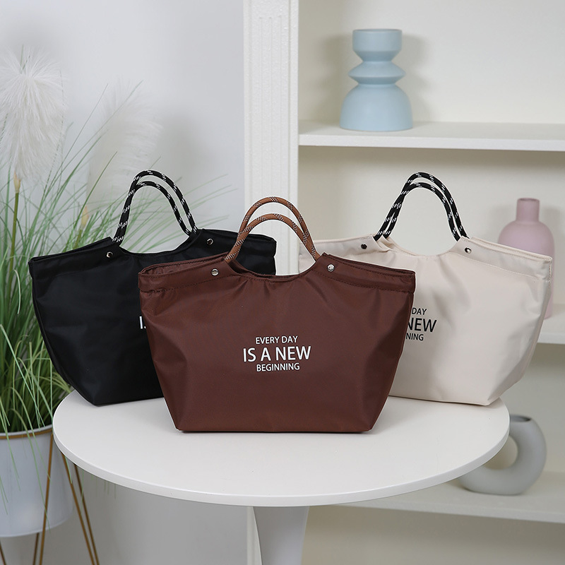 2025 Internet Celebrity Large-Capacity Women's Bag Portable High-End Travel Tote Bag Toiletry Storage Bag Wholesale