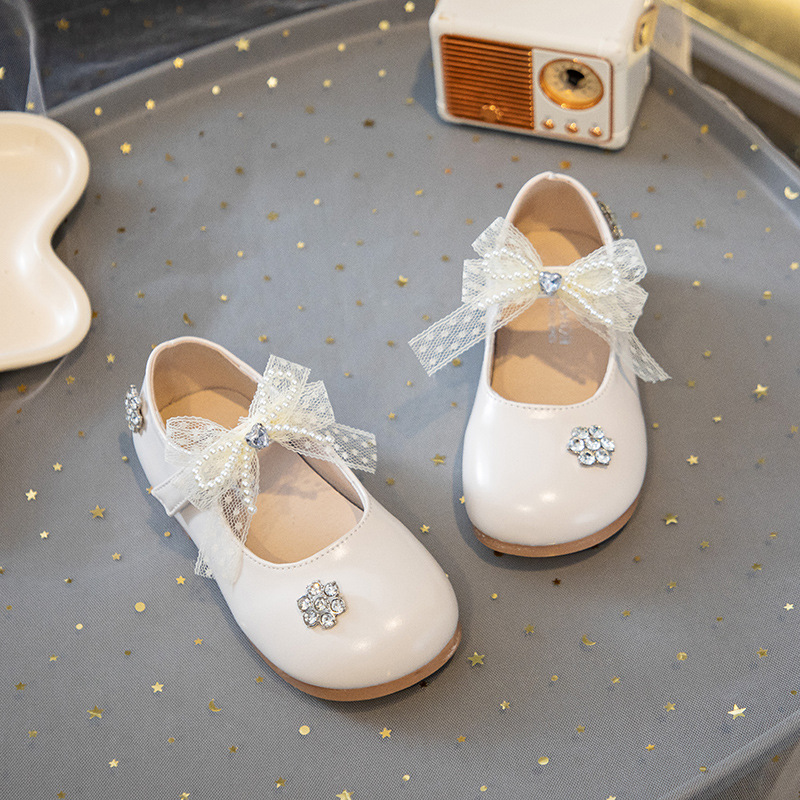 Zapatos de cuero para niñas 2025 otoño nuevo arco para niñas zapatos de princesa de cristal zapatos de moda para niños con suela suave zapatos casuales image 5