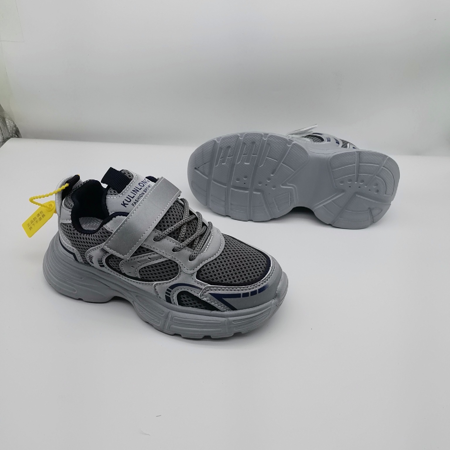 Zapatos infantiles COOPI WASPET2025 otoño y invierno zapatos deportivos casuales de cuero para niños zapatos de correr de cuero para niñas