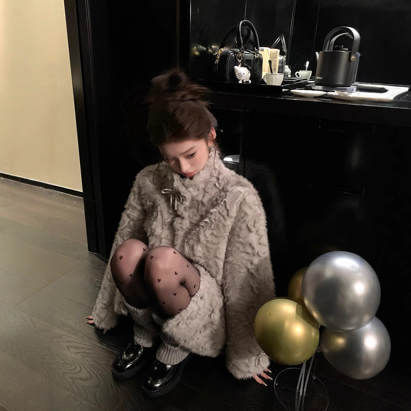 Small Volcano Nunu Moon Shadow Girl's Vertical Collar Dye Tip Eco-friendly Fur Coat Women's Winter Warm Short Fur Coat