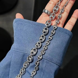 Pt950 Platinum Pig Nose Bracelet Natural Lapis Lapis Black and White Agate Platinum Bracelet Jewelry Factory Style