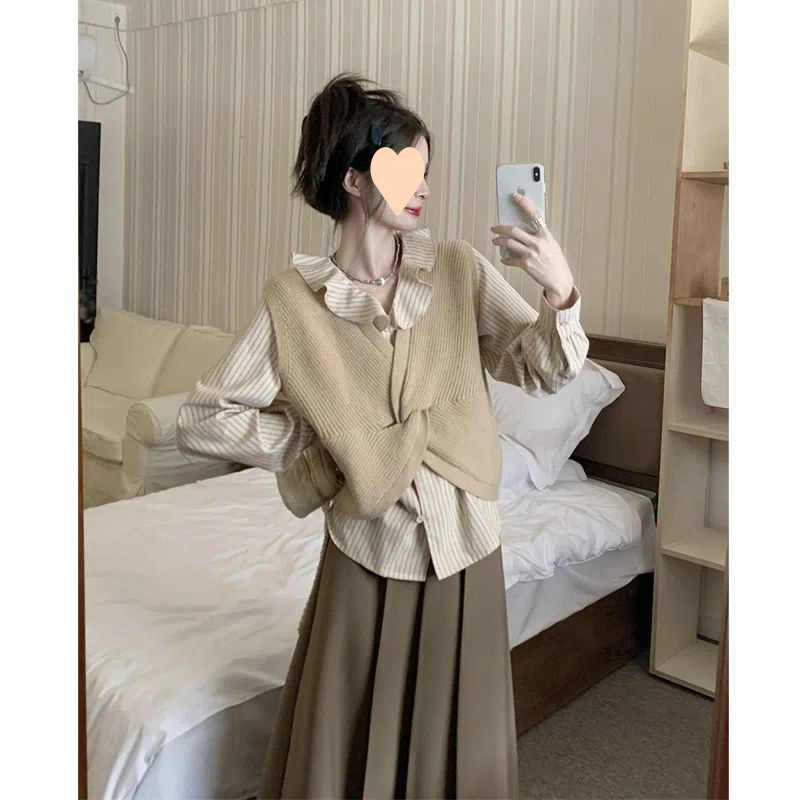溫柔風領扭結針織馬甲背心條紋長袖襯衫女秋季2025新款時尚套裝