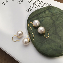 S925 sterling silver gold-plated ear hooks classic round white high-heeled shoes earrings Austrian Shijia pearl earrings