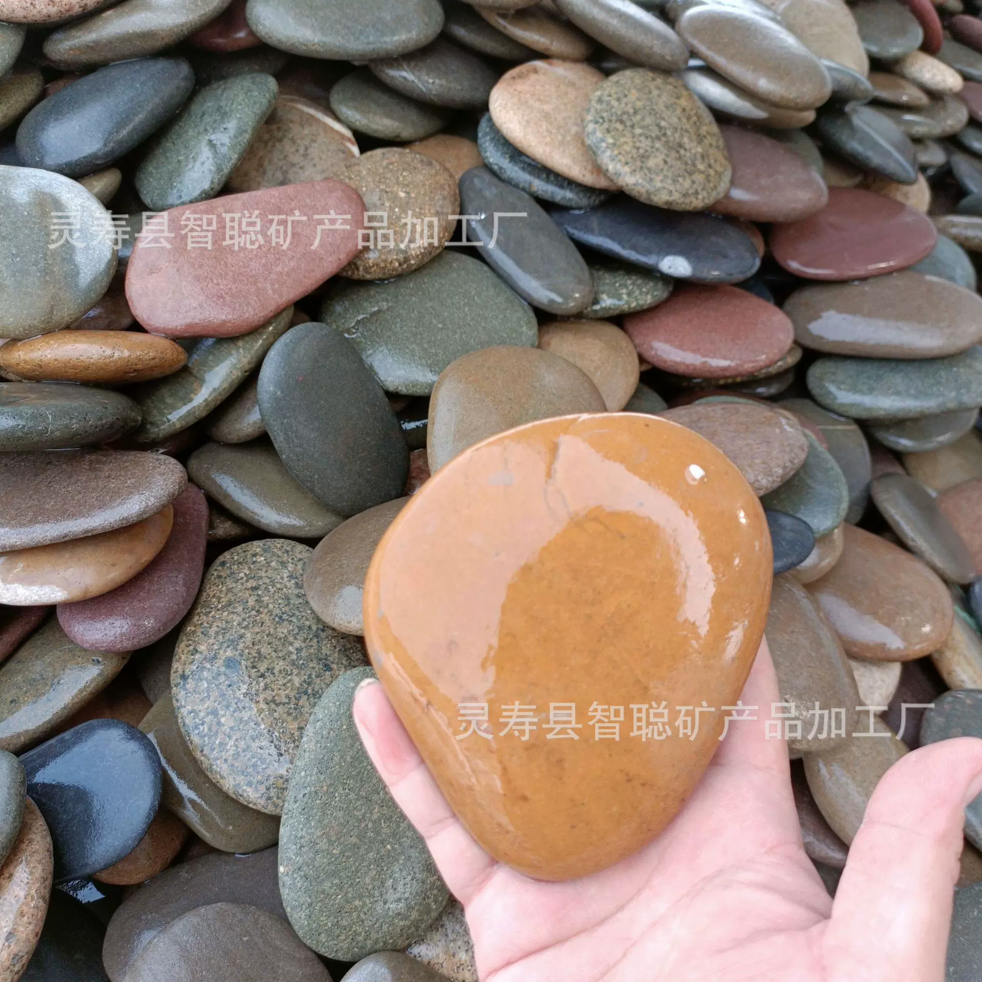 厂家批发鹅卵石绘画片石儿童彩绘原石创意刻字扁石白色打底手绘石