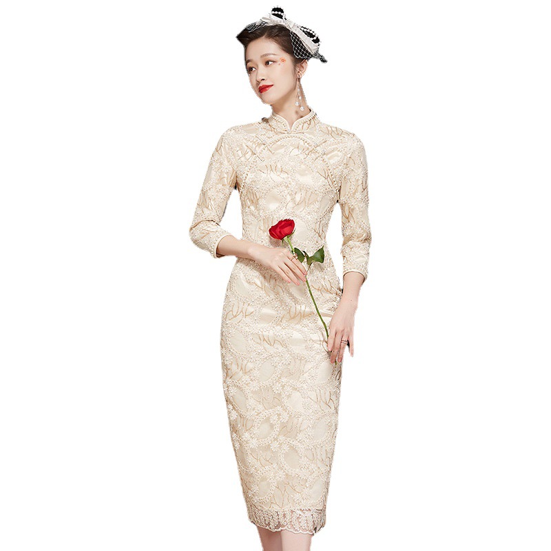 Retro autumn cheongsam