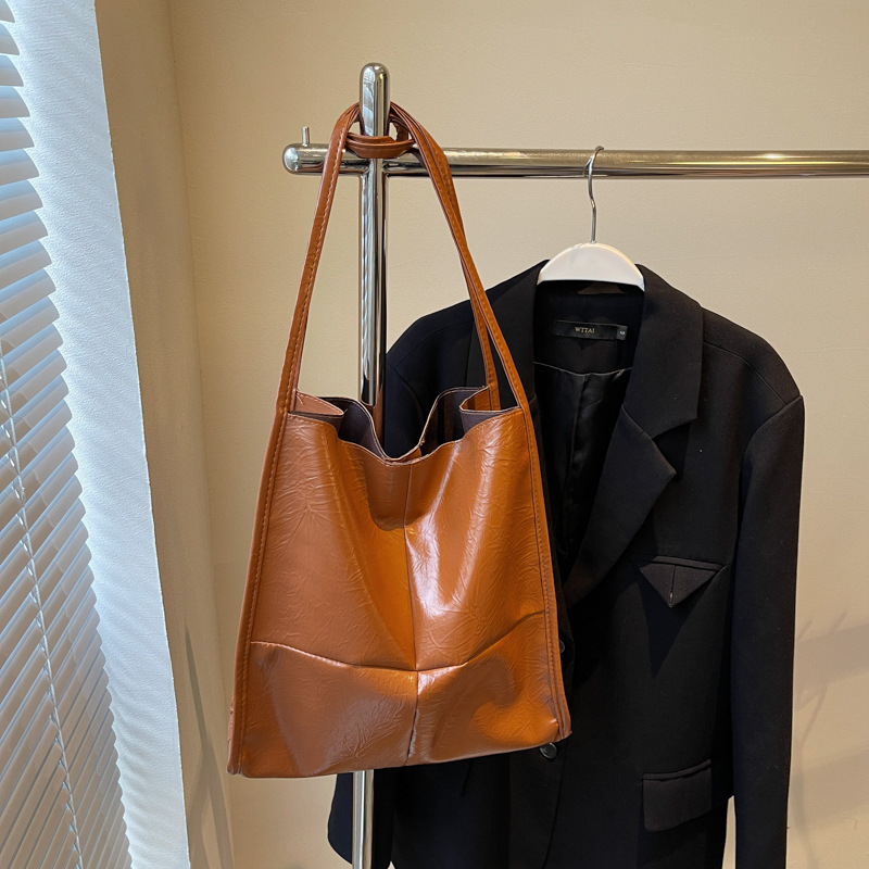 Marrón sin colgante