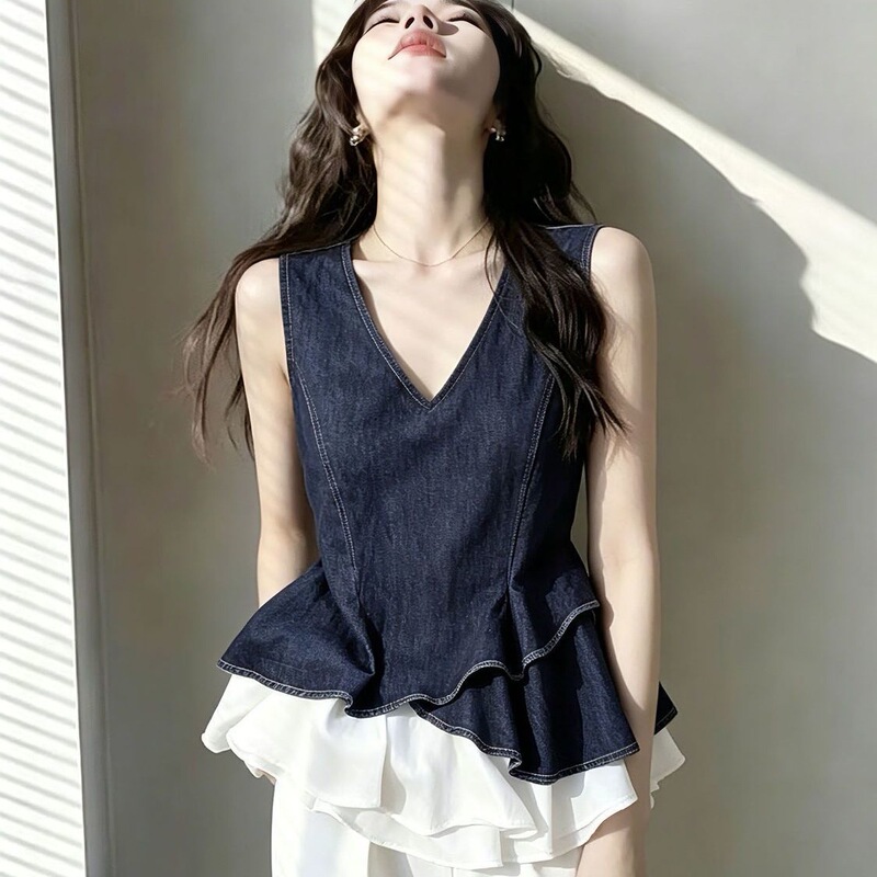 Plus-Size Women's Special Large Size 150kg Faux Two-Piece V-Neck Sleeveless Vest Shirt, New Summer Style with Beautiful Ruffles
