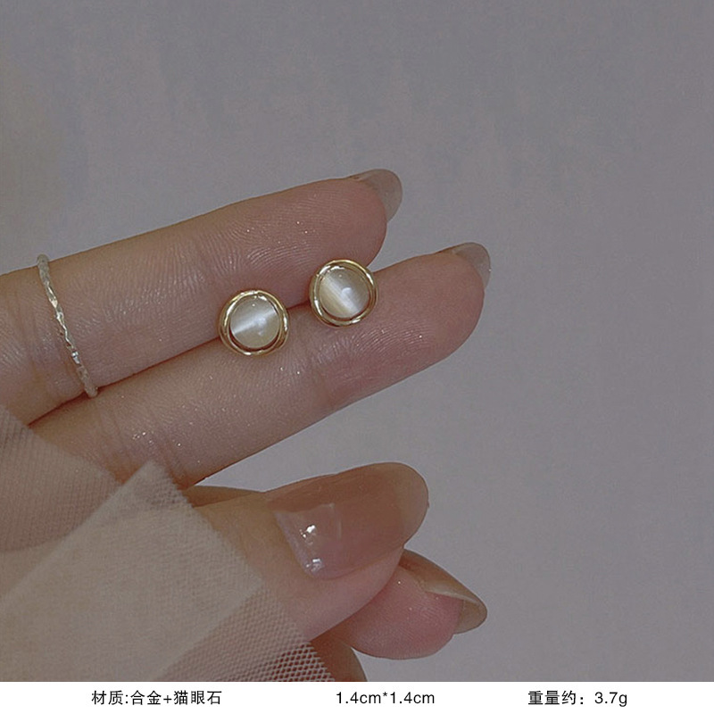 S925銀真珠の花のピアスの女性の贅沢な高級感があります。|undefined