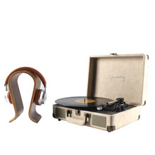 样板房音乐主题 耳机音箱黑胶唱片留声机飘窗书桌影音区软装摆设