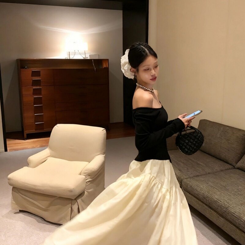 Off-shoulder long-sleeve dress for women, autumn and winter French style, elegant birthday party dress, A-line princess gown Off-shoulder long-sleeve dress for women, autumn and winter French style, elegant birthday party dress, A-line princess gown