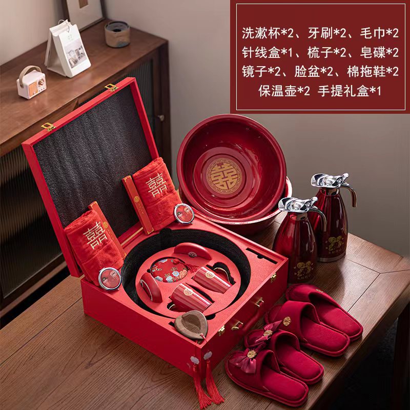 Luxury wedding dowry items for the bride: elegant gift bowls and tea sets, ceremonial covered teacups, and comprehensive pre-wedding grooming kits&mdash;traditional bridal gifts to celebrate the union.