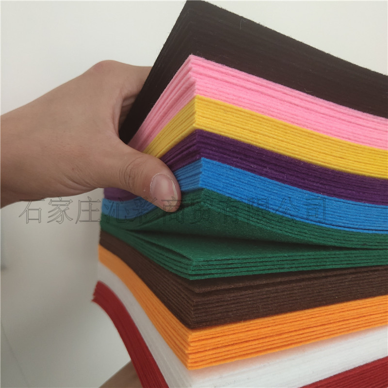 供1mm硬质戟绒布 彩色针刺无纺布 涤纶毛毡布 1厘厚灰色内衬毛粘