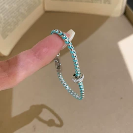 戒指;项链;手链
