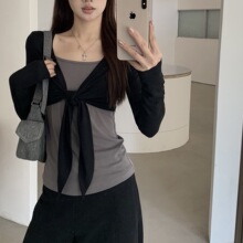 红人长袖t恤女2026新款春季灰色正肩辣妹设计感假两件修身上衣