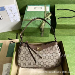 国境を越えた対外貿易の新商品Ophidiaの小さいサイズのわきの下でGの古い花の法の棒を包んでhobo麻雀の本革のシングル肩の女性のカバンを包みます。