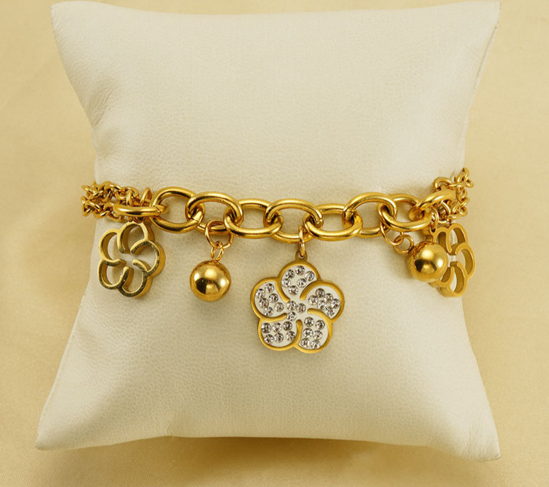 21g Weight Ion Plating (IP) Gold Plating Process Ion Plating (IP) Flower Stainless Steel Simple Style Waterproof Non Tarnish 304 Stainless Steel Bracelets