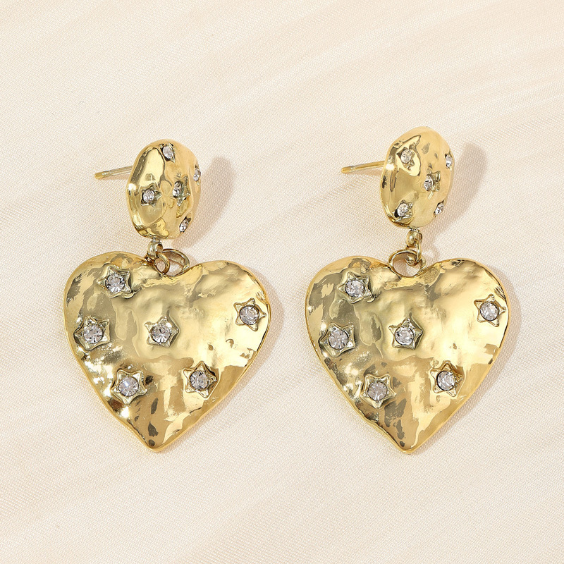 New stainless steel trendy jewelry, light luxury style, gold earrings, large heart set with star shaped diamond_voghion.com