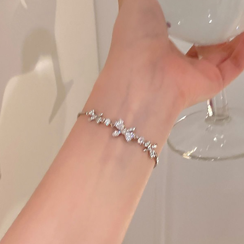 Minimalist Layered Bracelet Set Comfortable Stackable Jewelry_voghion.com