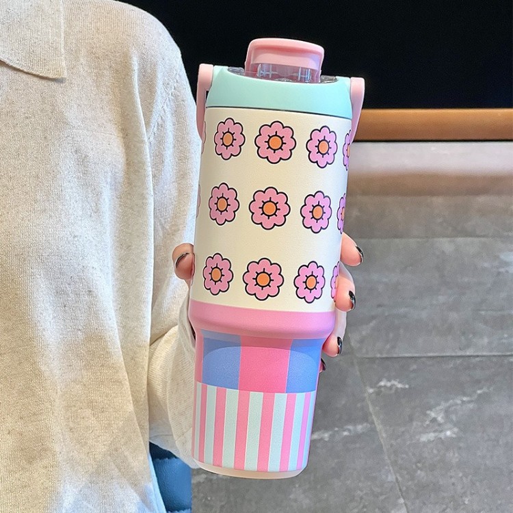 Hombres y mujeres nuevas tazas de aislamiento de alto valor facial de oficina tazas de hielo de doble bebida con mangas de paja portátiles tazas de agua de estudiantes al por mayor