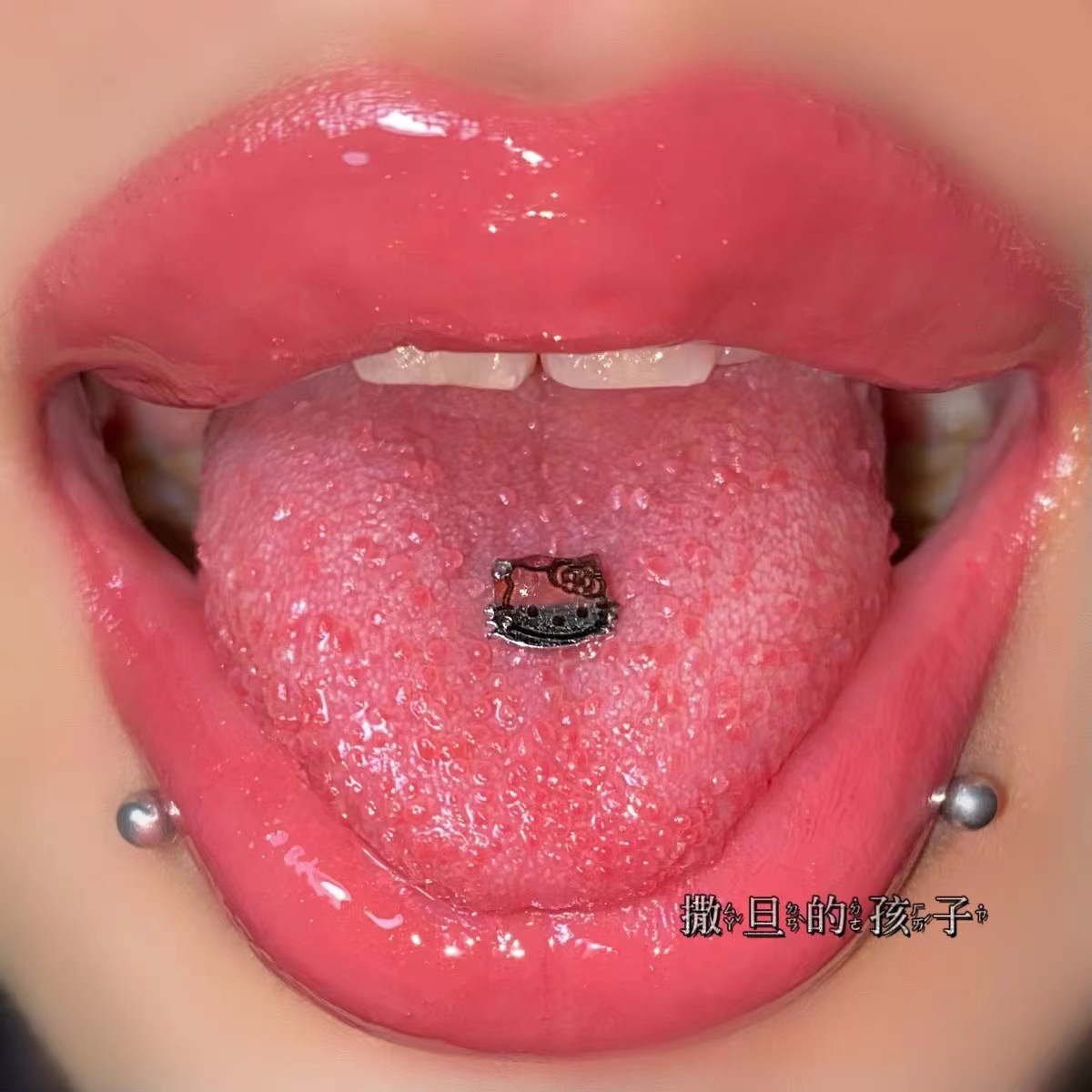 Pointed labret stud close-up product detail
