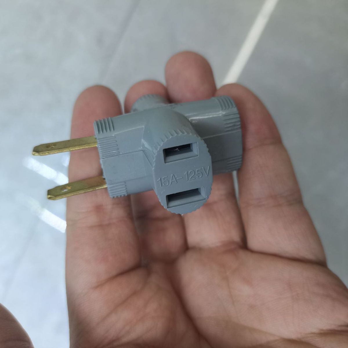 外贸批发美标转换插头两孔一转三扩展插座位两孔1转3墨西哥电源