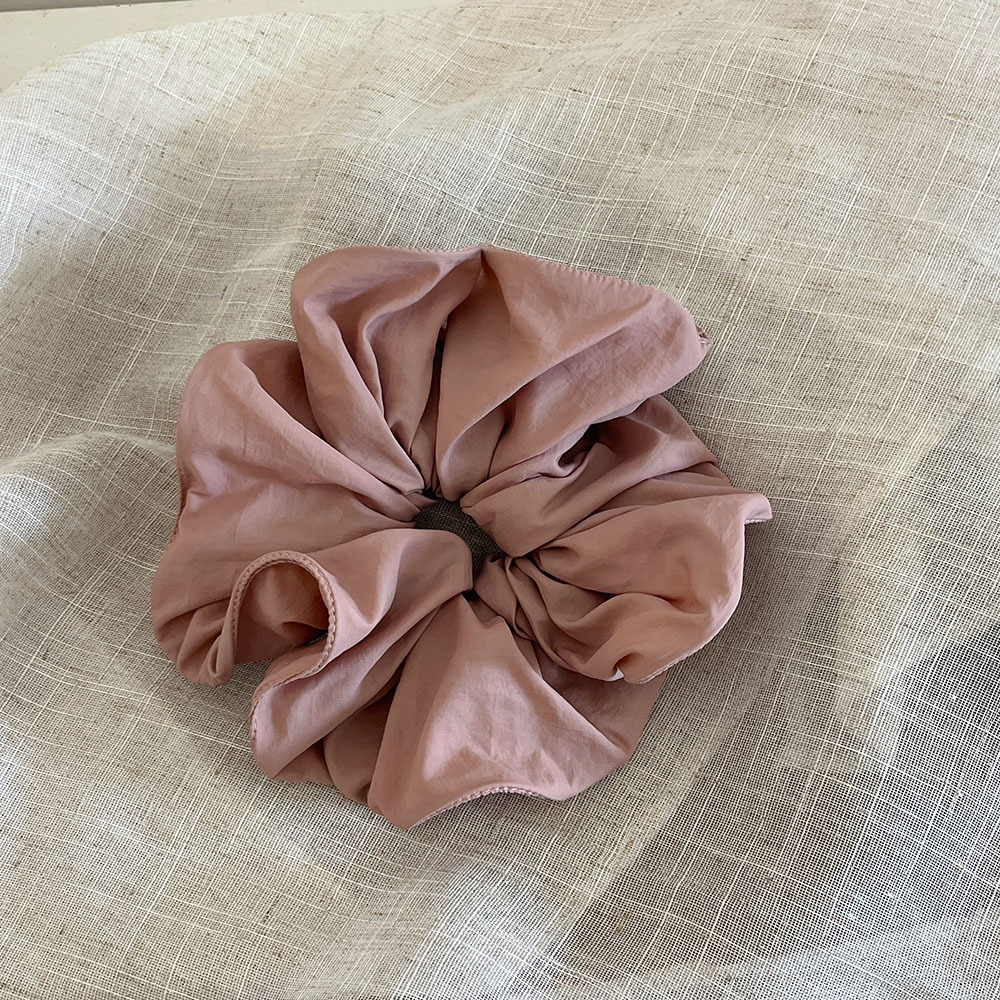 Gentle and Lazy Style, Lotus Root Pink Hair Tie, High Crown for a Smaller Face, Atmospheric Bun, Large Hair Rope Hair Accessory
