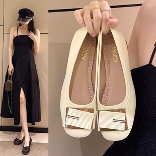 �n��ٴ�^�\�چ�ЬŮ���l�¿�����_�����͸�һ�_��СƤЬŮ