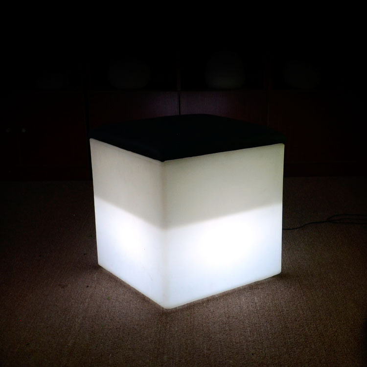 Cubo luminoso LED transfronterizo con taburete de bar creativo colorido con taburete de rotación PE taburete cuadrado image 3