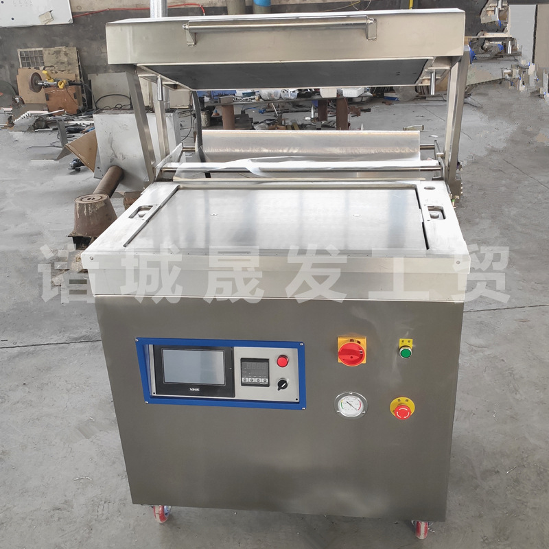 麻辣串骨肉相连鸡柳锁鲜热覆膜贴体包装机 760型真空贴体包装设备