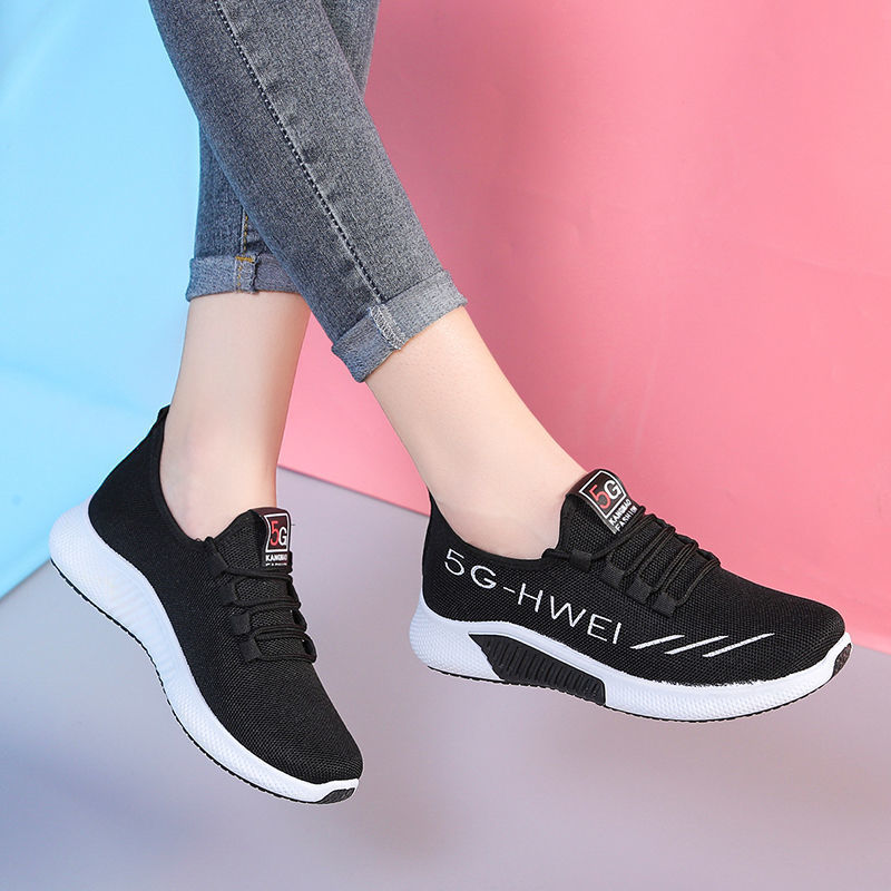 Summer women's shoes sports women's shoes old Beijing cloth shoes women's flying shoes Korean version casual running shoes mother shoes