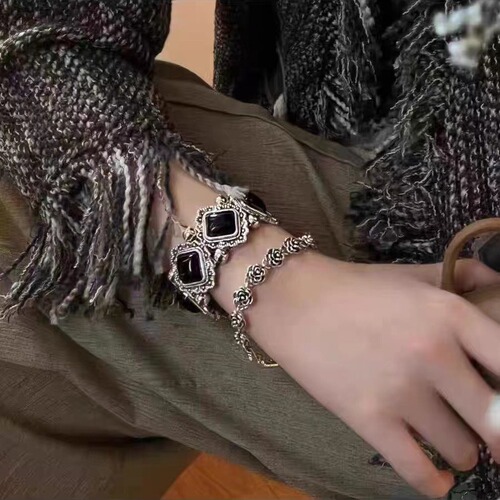 Juxtaposition~ New Chinese-style ethnic exotic heavy industry court bracelet for women, exaggerated, niche, personalized, sweet and cool, sister-in-law accessories