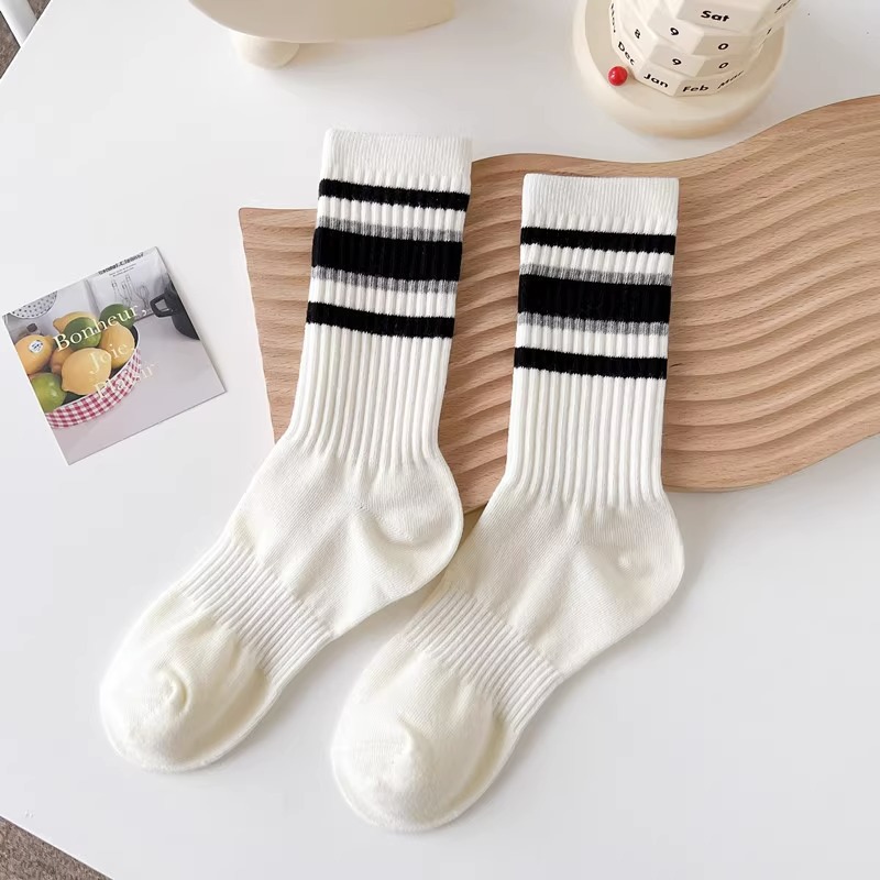 Zhuji Socks striped socks women's mid-calf length socks Internet celebrity super popular all-match Sports outer wear stockings ins fashion