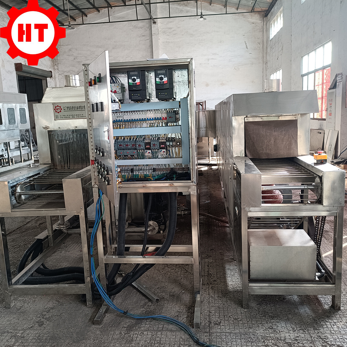 U形周转箱高压喷淋清洗烘干线（胶箱带转弯清洗烘干设备）