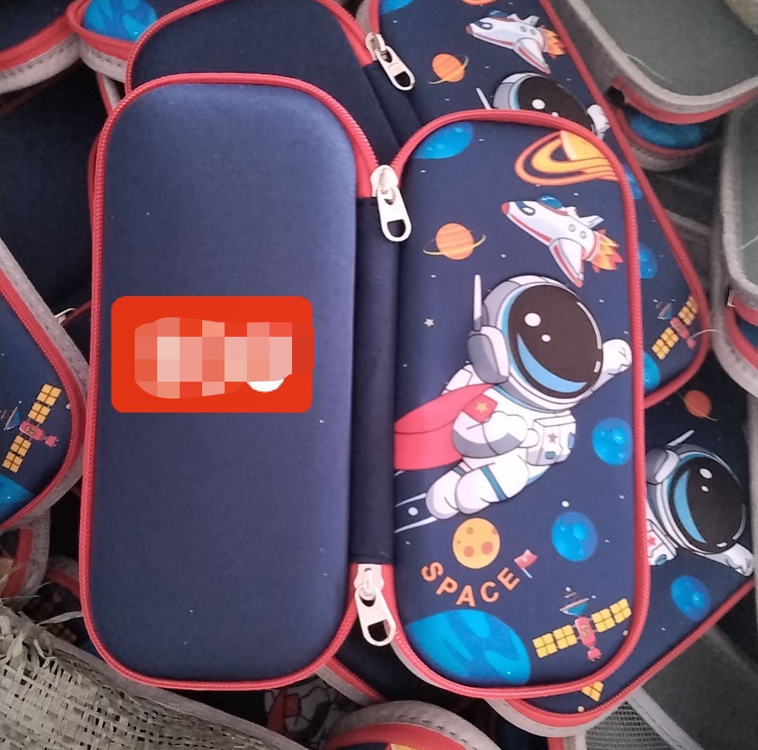 Comercio exterior al por mayor caja de papelería 3DEVA superficie de tela tridimensional caja de lápiz niña patrón de dibujos animados niño estudiante de escuela primaria caja de lápices