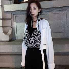 桥花豹纹包女2025新款潮女生小众复古法式腋下手提手拎单肩斜挎包