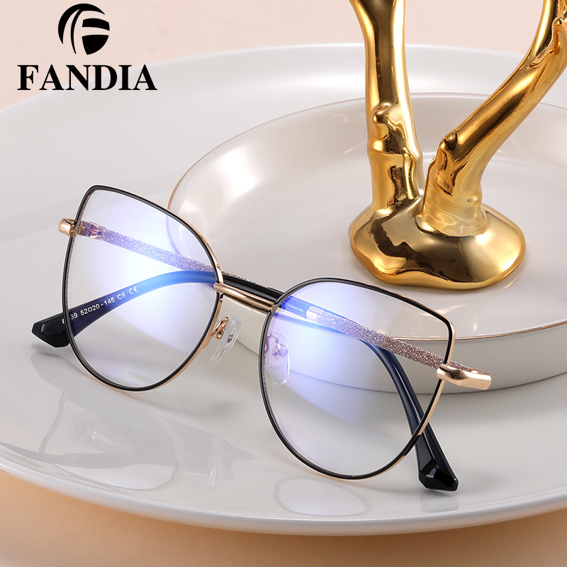 81039 moda metal de moda protector de la cara marco de gafas de luz azul marco de gafas de cara delgada gafas de miopía con grados