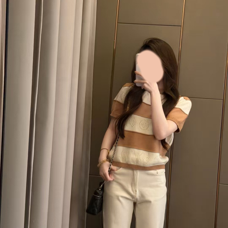 Correct Version of the Knitted Sweater with Letter Cutouts, Short Sleeves, Thin Style, Classic Stripes, Light Luxury Women's Fashion, Loose Fit, Versatile Sweater Correct Version of the Knitted Sweater with Letter Cutouts, Short Sleeves, Thin Style, Classic Stripes, Light Luxury Women's Fashion, Loose Fit, Versatile Sweater