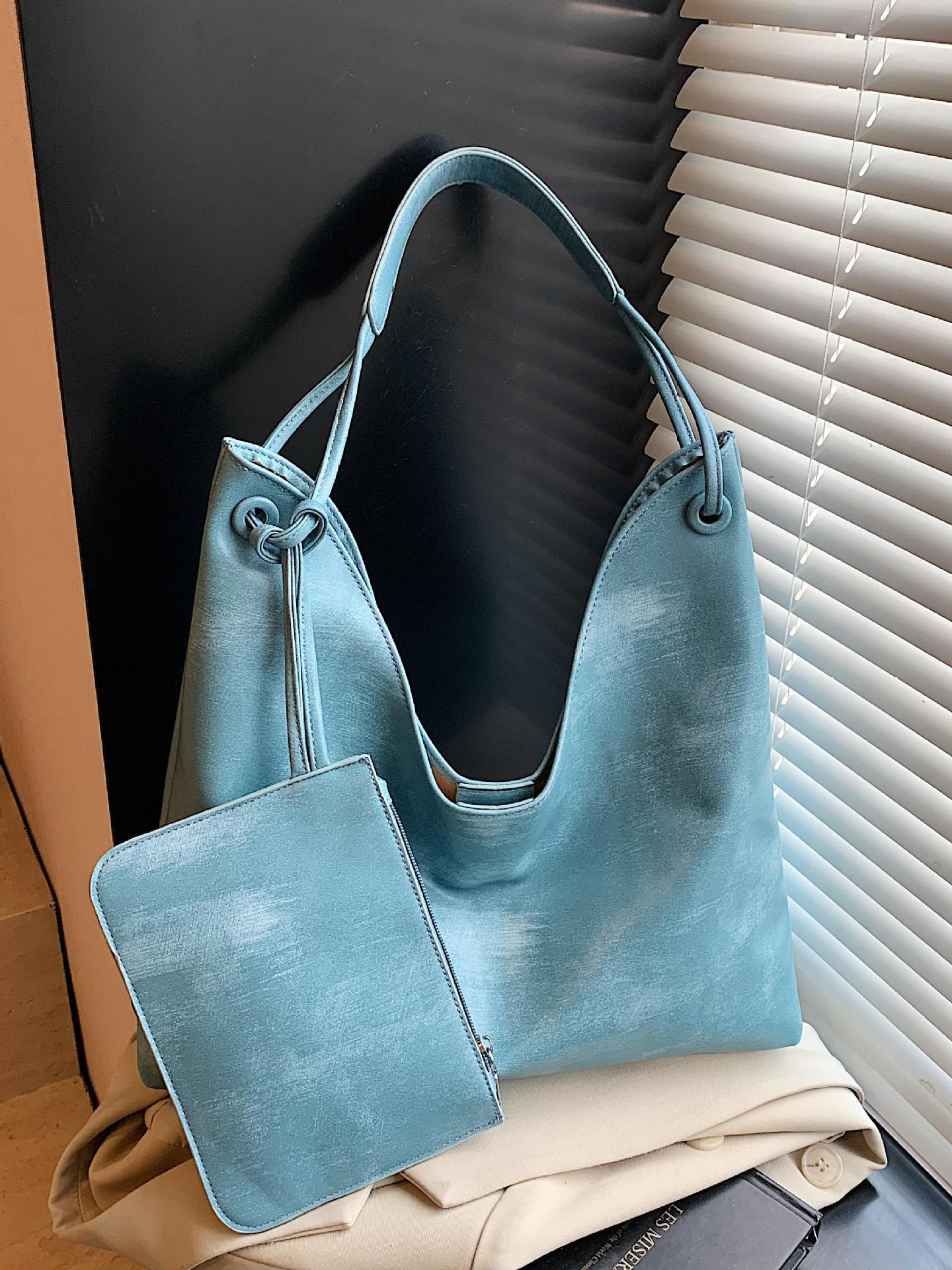 Nuevos productos transfronterizos más vendidos Bolso de cuero suave para axilas para mujer 2025 Modelo súper caliente Bolso de hombro de gran capacidad de viento perezoso